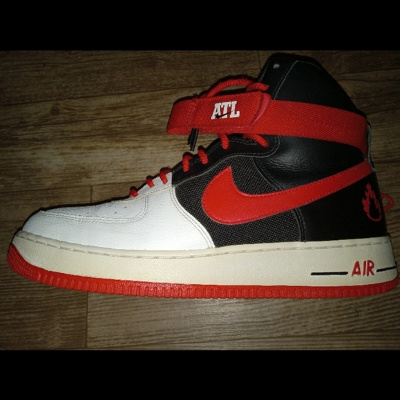 Air Force 1 High LV8 'Atlanta' - Picture 5 of 9
